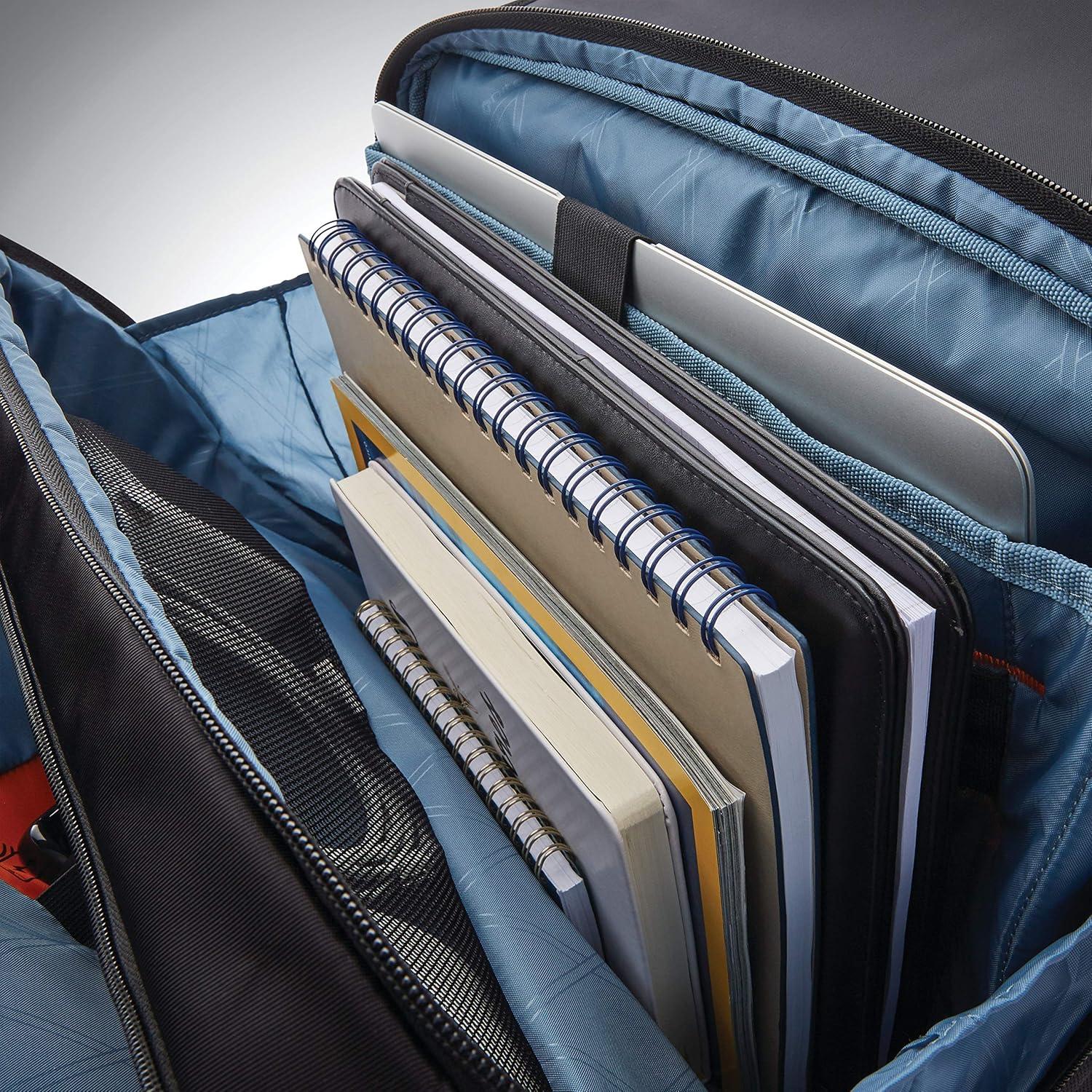 imageSamsonite Pro Slim Messenger Black 156InchBlack